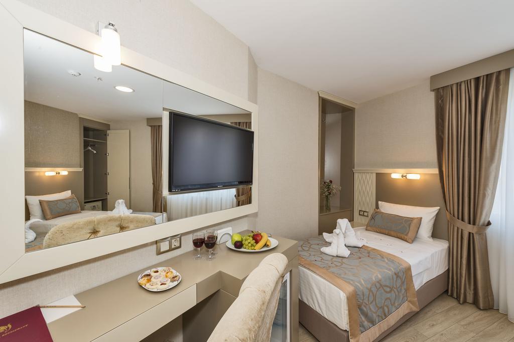Marcello Hotel Istanbul Exterior photo
